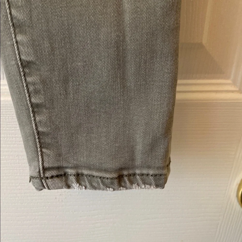 American Eagle Outfitters Green Skinny Distressed Jeans - Picture 5 of 8